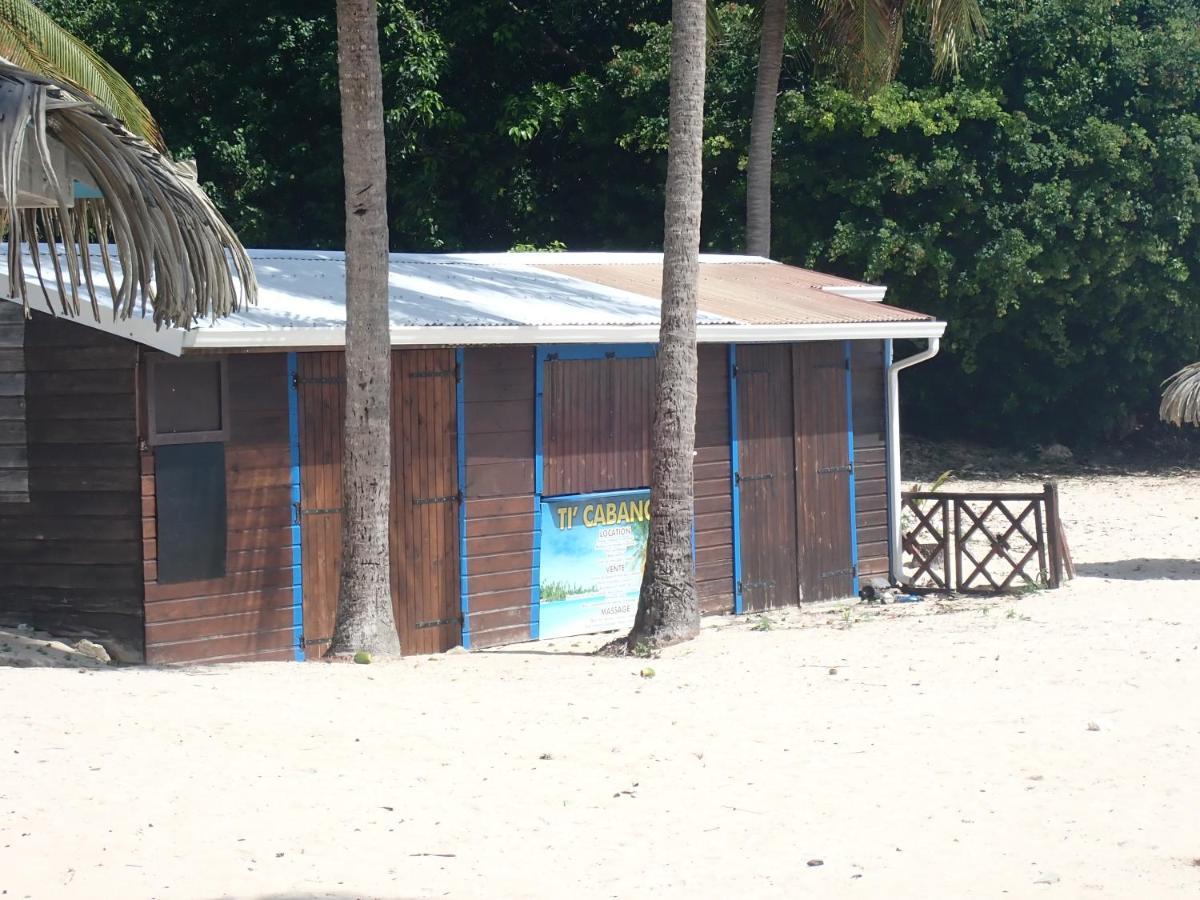 Ti Kaz Emeraude - Mer, Soleil Et Sable Fin, Piscine Et Tennis Saint-Francois  Bagian luar foto