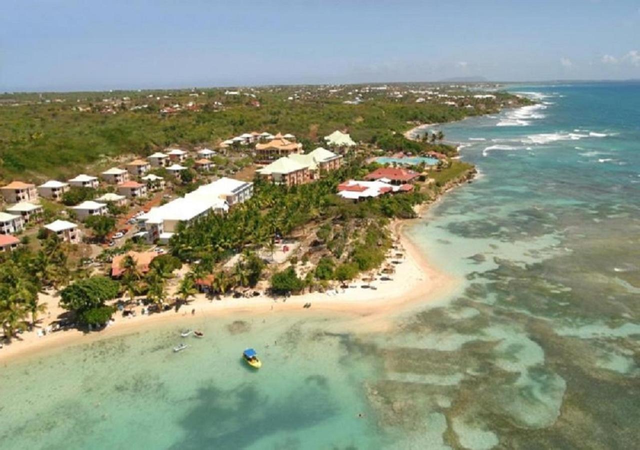 Ti Kaz Emeraude - Mer, Soleil Et Sable Fin, Piscine Et Tennis Saint-Francois  Bagian luar foto